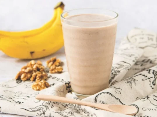 bầu ăn hạt óc chó được không